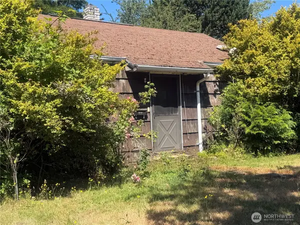 9209 13th Avenue Sw, Seattle, WA 98106