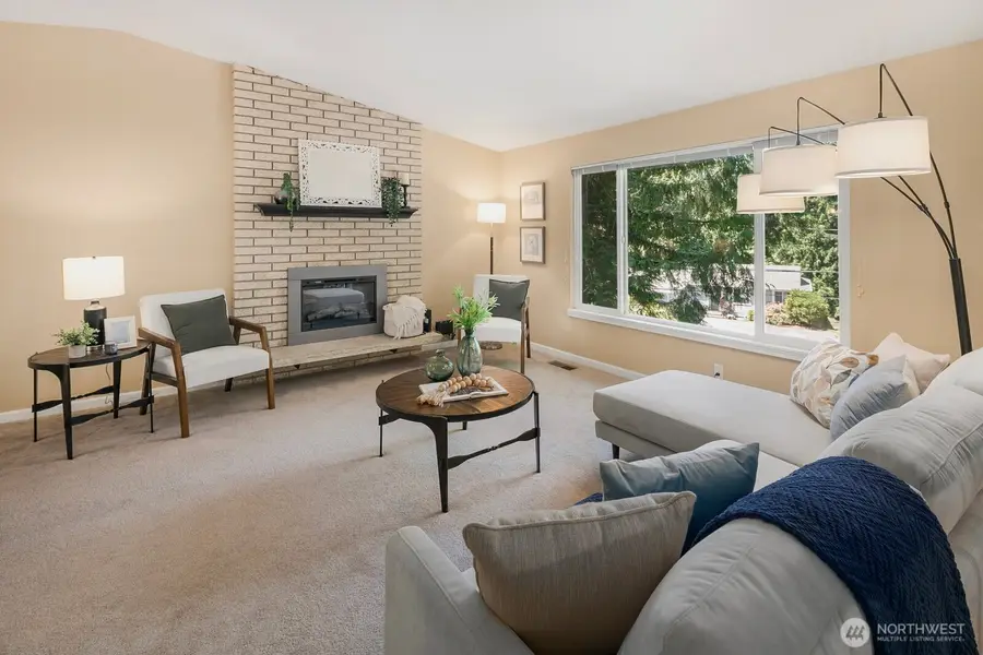 19514 35th Avenue Ne, Lake Forest Park, WA 98155 - #2