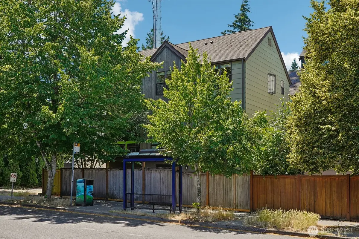 9423 Roosevelt Way Ne, Seattle, WA 98115 - #1