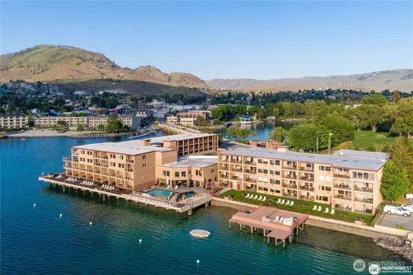 322 W Woodin 301 & 301a Avenue, Chelan, WA 98816