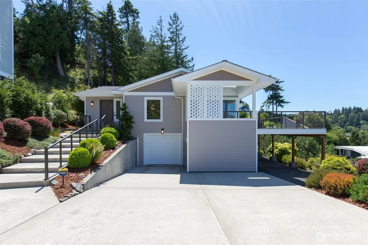 172 Sea View Drive, Port Angeles, WA 98362 - #1