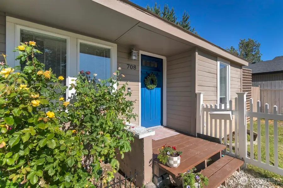 708 Sanford Avenue, Richland, WA 99352 - #3