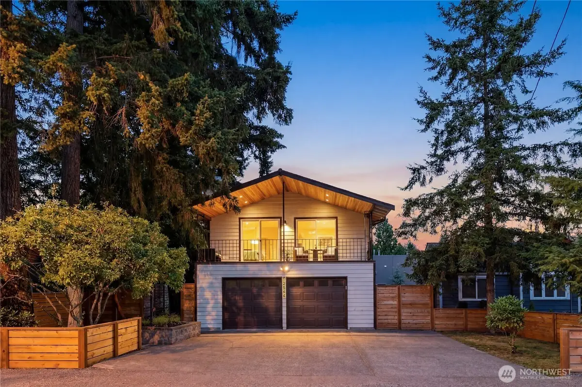12544 25th Avenue Ne, Seattle, WA 98125 - #1