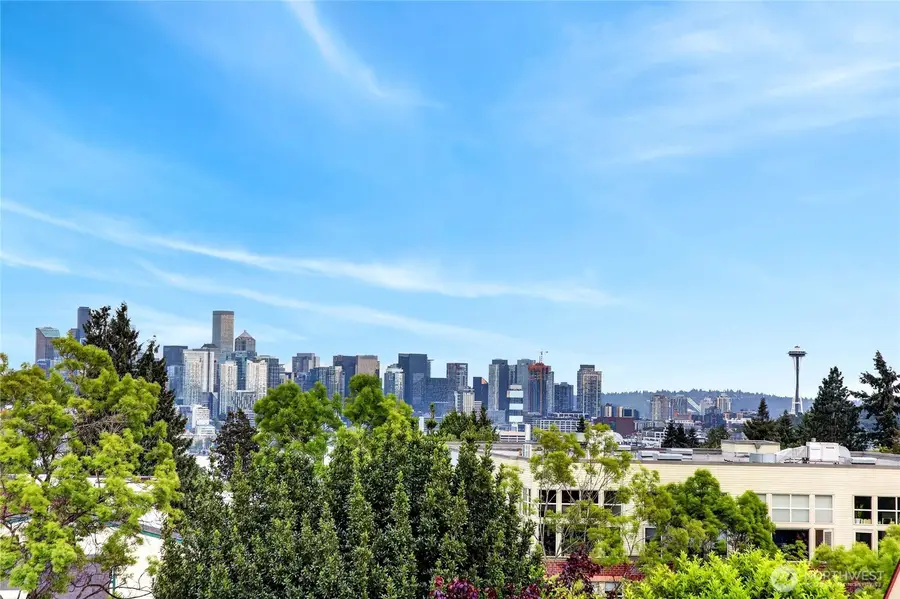 4527 Corliss Avenue N, Seattle, WA 98103 - #3