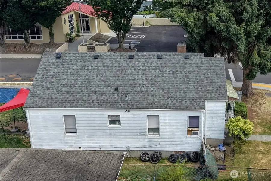 75 Williams Avenue S, Renton, WA 98057 - #3