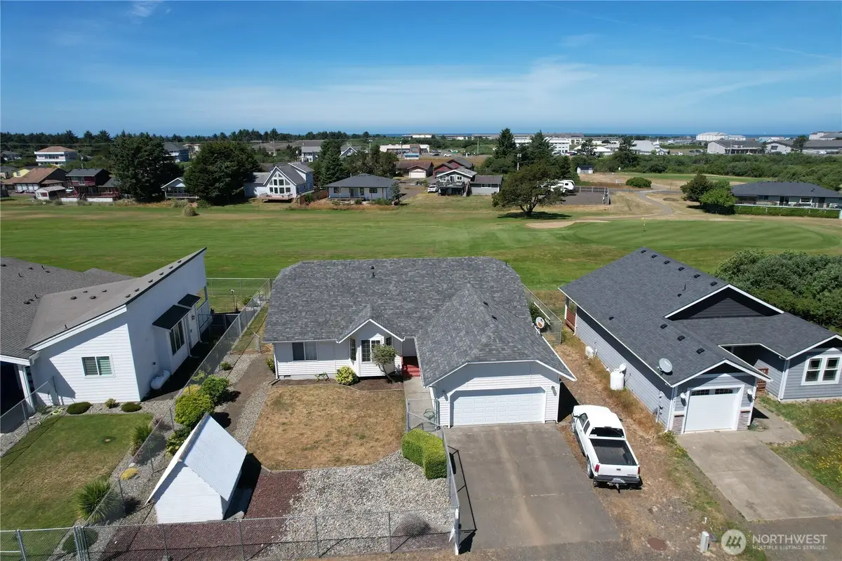 567 Puffin Avenue Ne, Ocean Shores, WA 98569 - #1