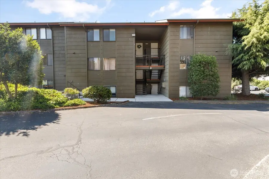 270 SE Barrington Drive #B305, Oak Harbor, WA 98277 - #2
