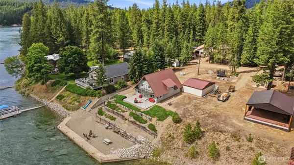 128 S River Rd, Cusick, WA 99119