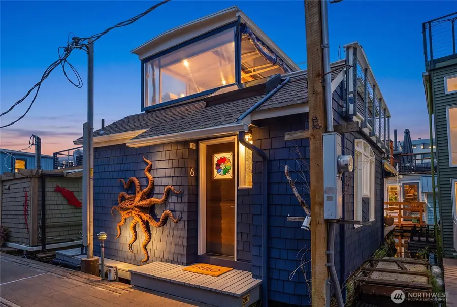 2235 Fairview Avenue E #6, Seattle, WA 98102 - #3