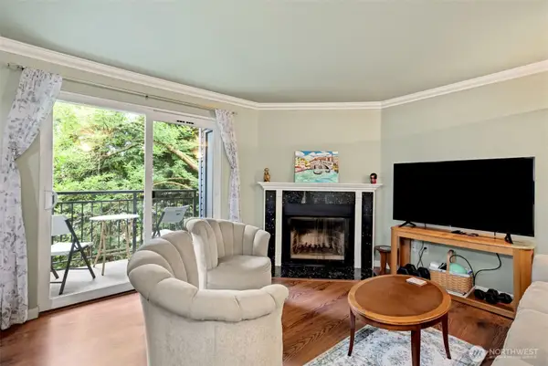 12704 NE 144th Street #A204, Kirkland, WA 98034
