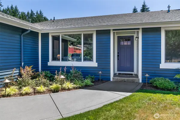 715 NE Redbud Lane, Bremerton, WA 98311