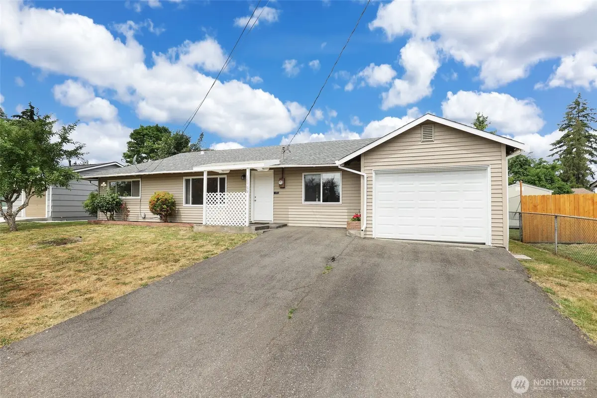 15759 119th Place Se, Renton, WA 98058 - #1