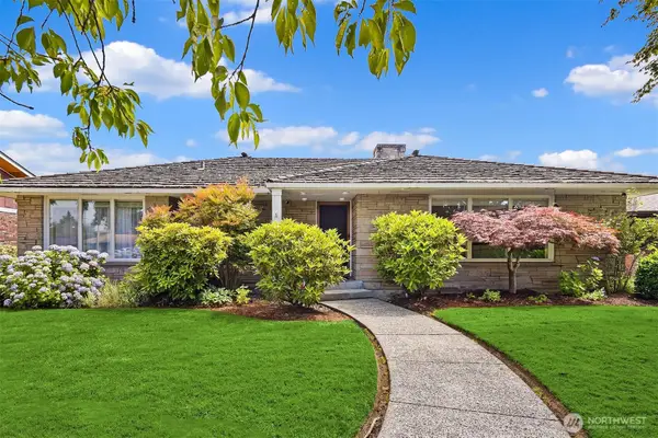 4915 Rucker Avenue, Everett, WA 98203