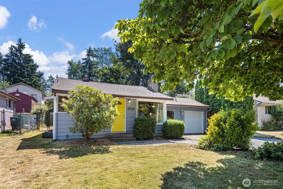 18042 10th Avenue Ne, Shoreline, WA 98155 - #1