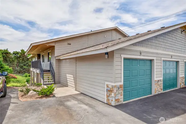 520 11th Street Ne #4, East Wenatchee, WA 98802