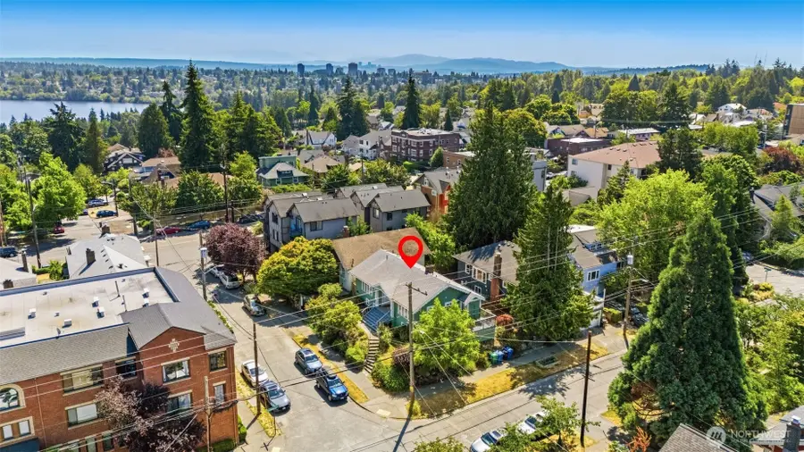 303 N 64th Street, Seattle, WA 98103 - #2