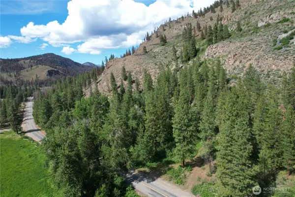 613 East Chewuch Road, Winthrop, WA 98862