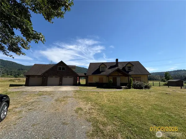 34325 SE 263rd Place, Ravensdale, WA 98051