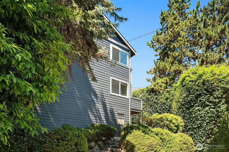 3009 3rd Avenue W #6, Seattle, WA 98119 - #2