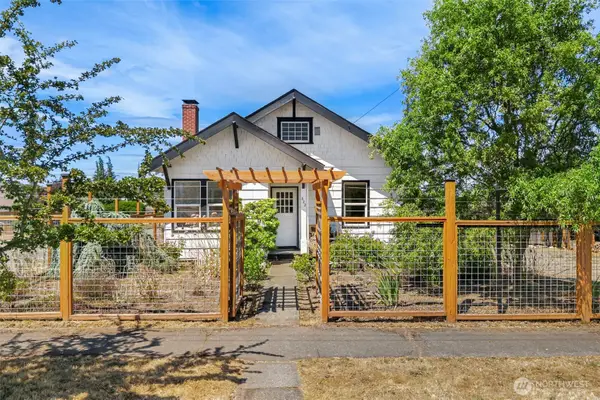322 S Jones Street, Port Angeles, WA 98362