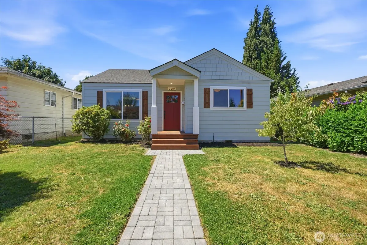 229 19th Avenue, Longview, WA 98632 - #1