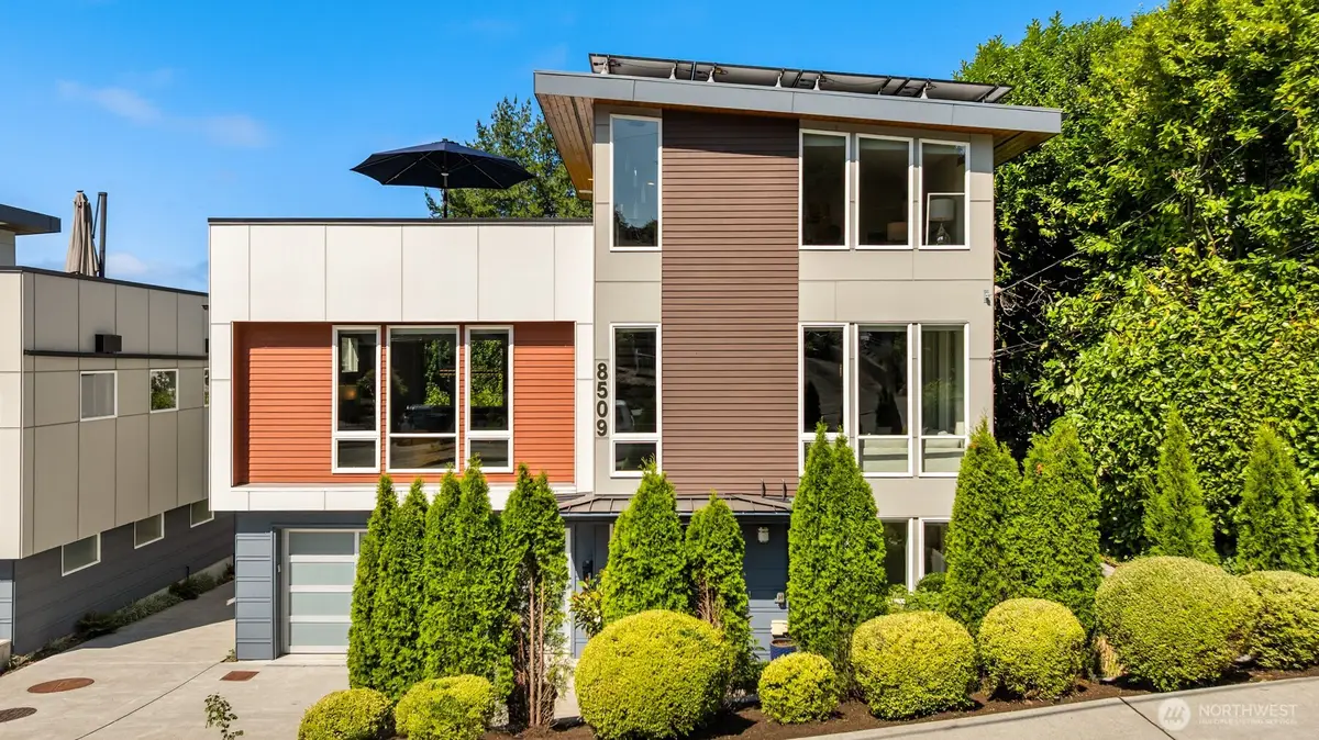 8509 Burke Avenue N, Seattle, WA 98103 - #1