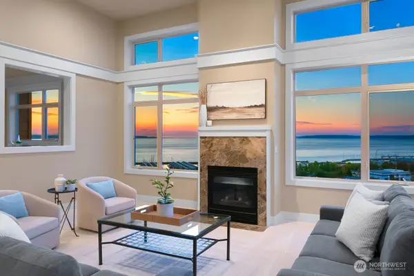 55 Pine Street #309, Edmonds, WA 98020