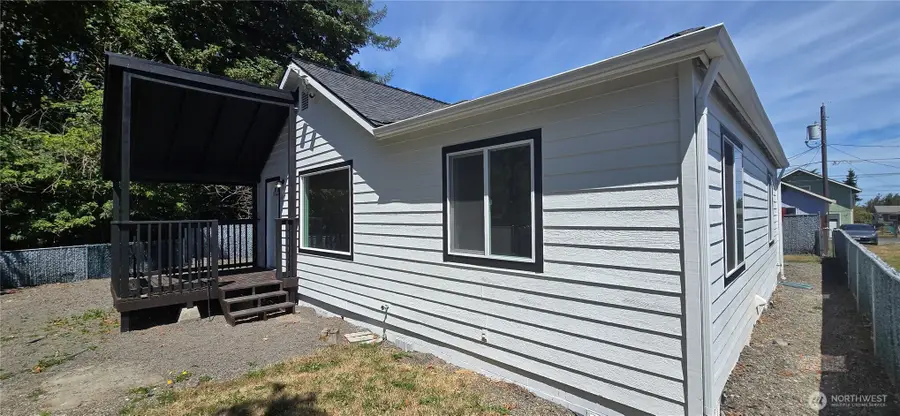 511 E Fourth Street, Port Angeles, WA 98362 - #3