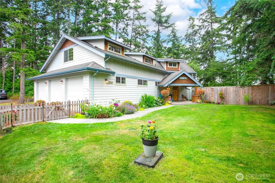 1204 Hughes Avenue, Blaine, WA 98230 - #2