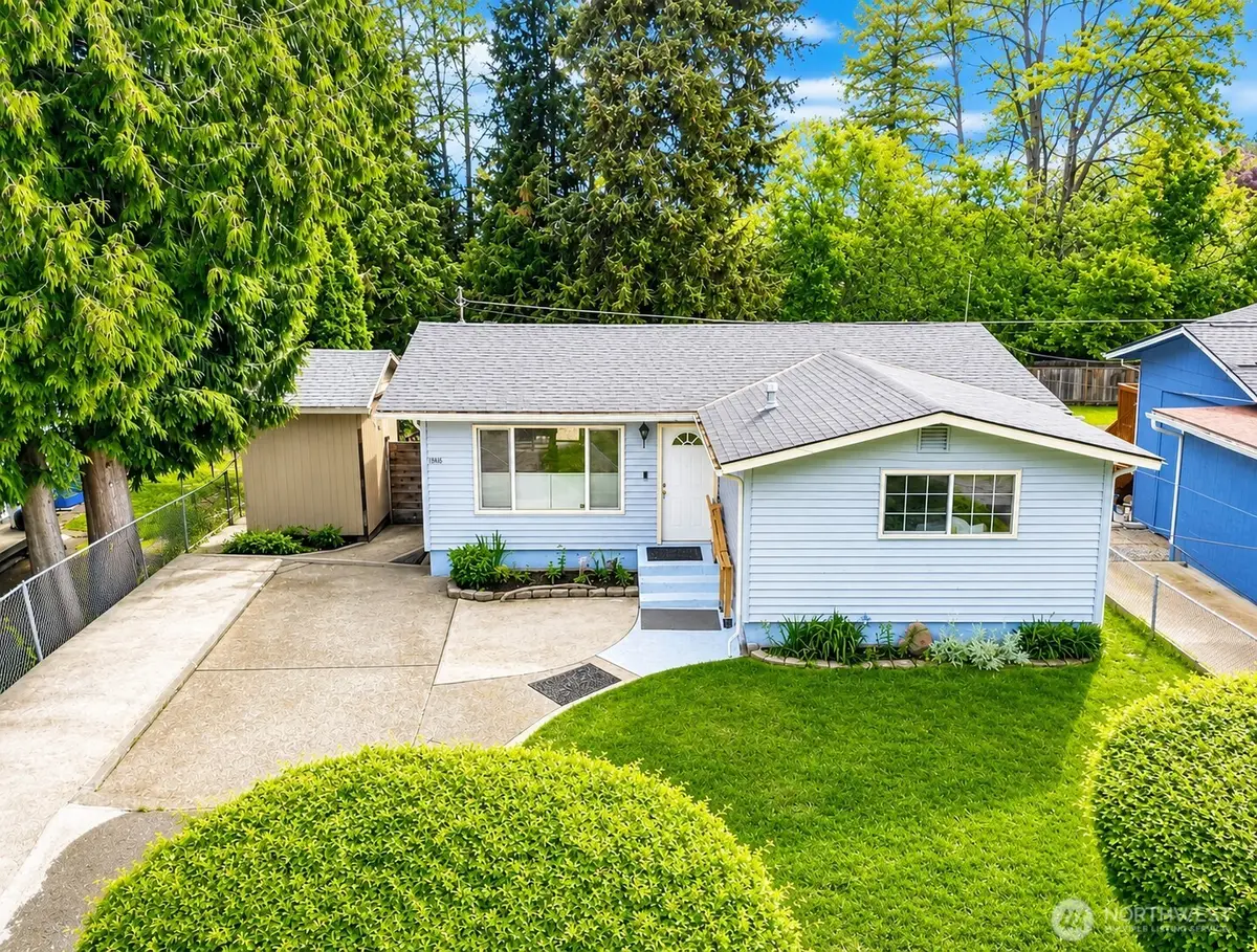 6950 24th Avenue Sw, Seattle, WA 98106 - #1