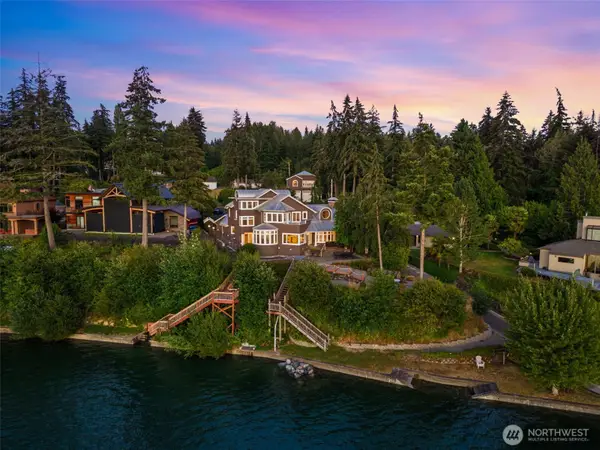 4725 Bayshore Lane Nw, Olympia, WA 98502