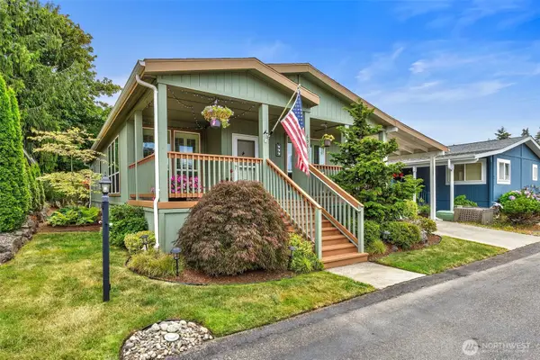 6586 NE Aquarius Lane, Bremerton, WA 98311