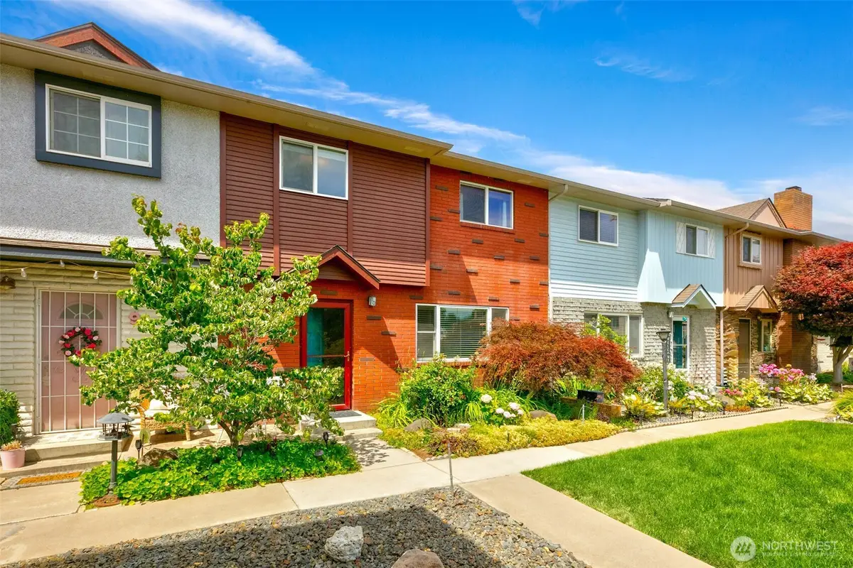 100 N 56th Avenue #100, Yakima, WA 98908 - #1