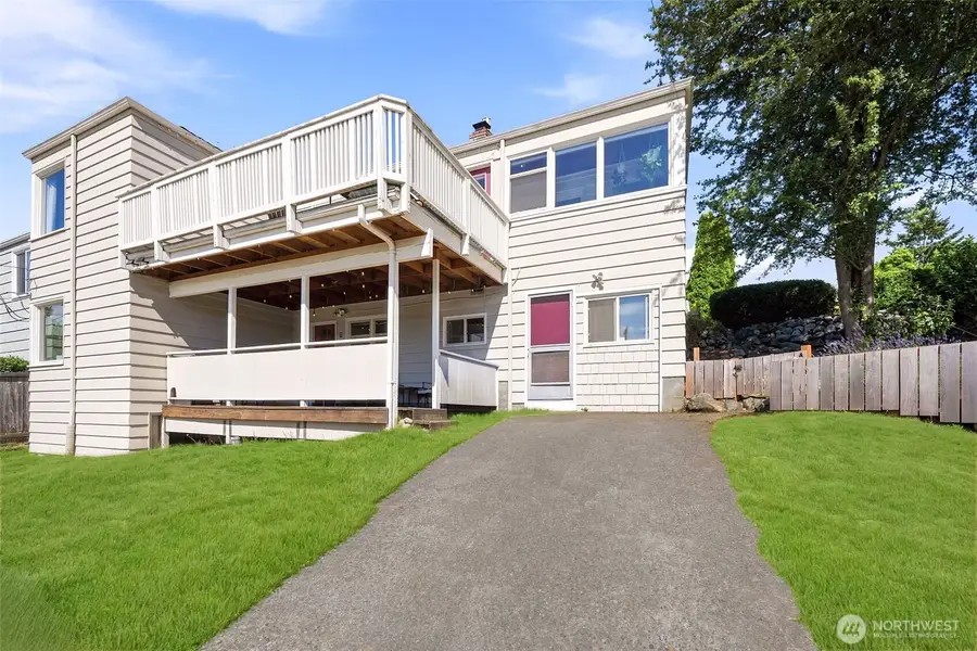 9725 Phinney Avenue N, Seattle, WA 98103 - #2