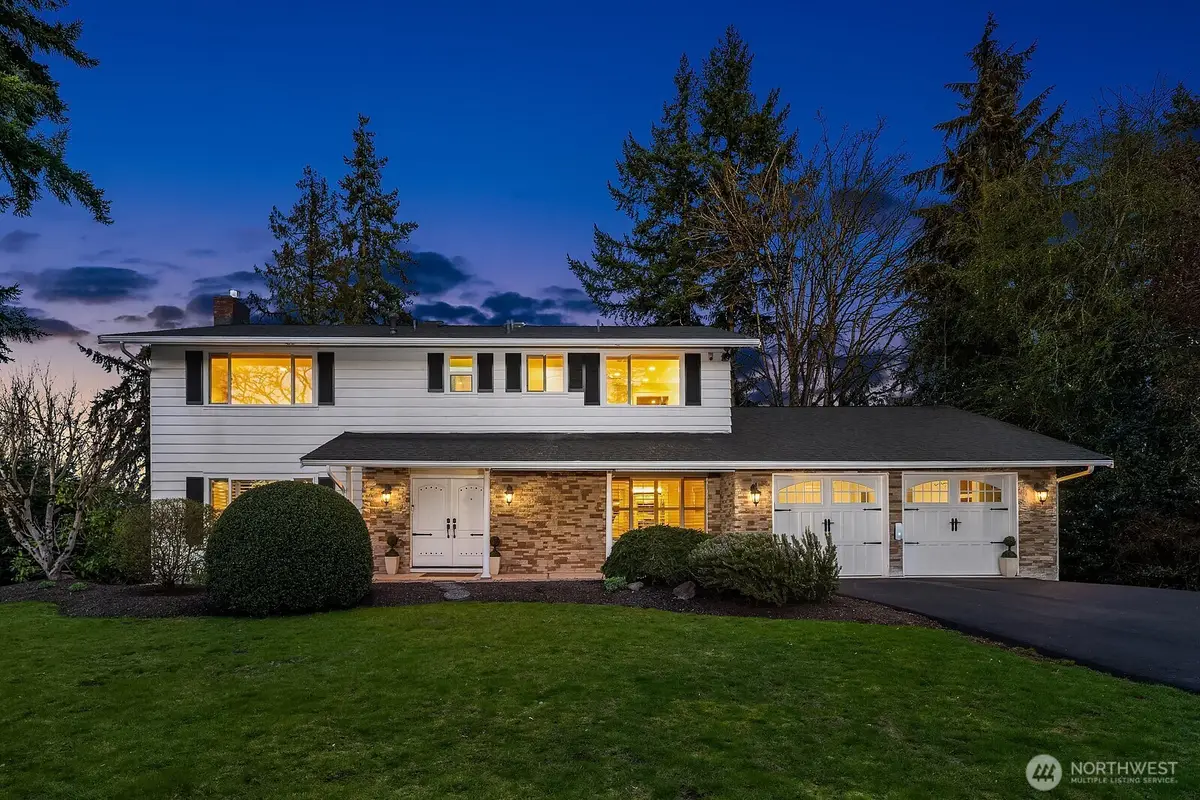 2650 79th Avenue Ne, Medina, WA 98039 - #1