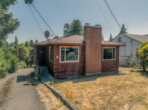 2124 N Callow Avenue, Bremerton, WA 98312