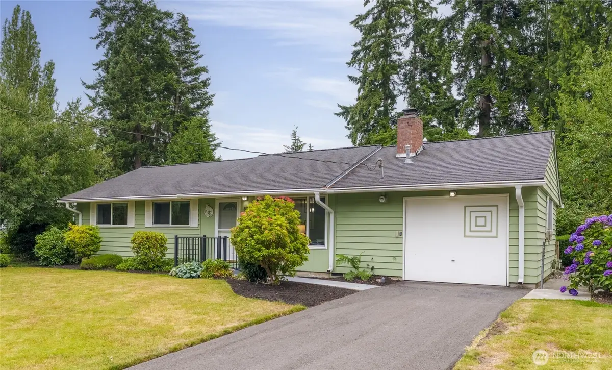 8811 187th Street Ne, Bothell, WA 98011 - #1
