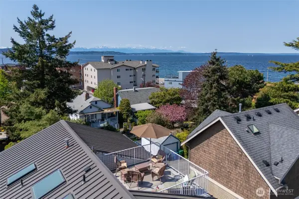 2443 55th Avenue Sw #2A, Seattle, WA 98116