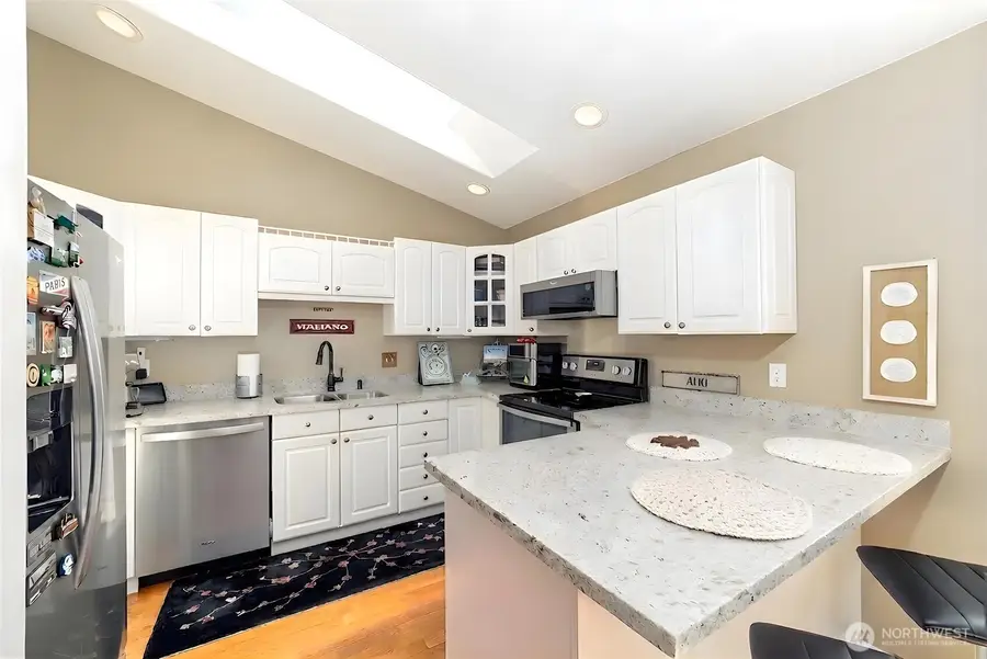 2443 55th Avenue Sw #2A, Seattle, WA 98116 - #3