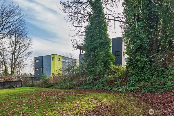 47 Mount View Drive S, Seattle, WA 98108
