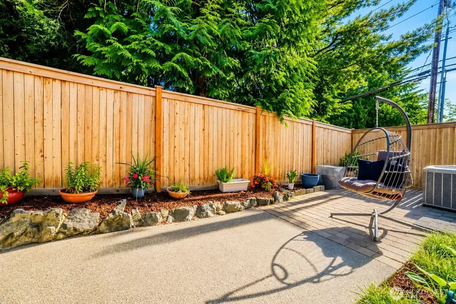15633 44th Avenue W #B-1, Lynnwood, WA 98087 - #2
