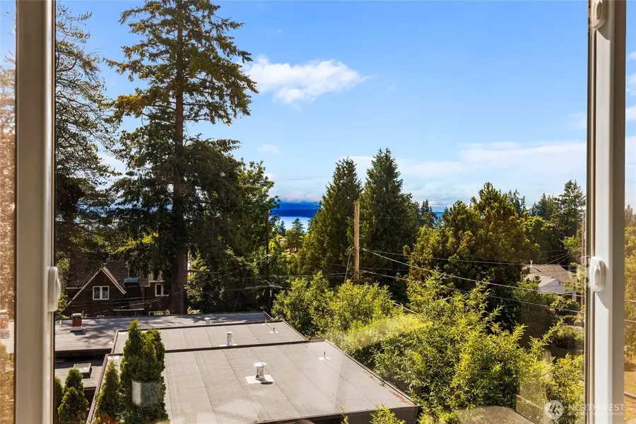 215 N 120th Street #301, Seattle, WA 98133 - #3