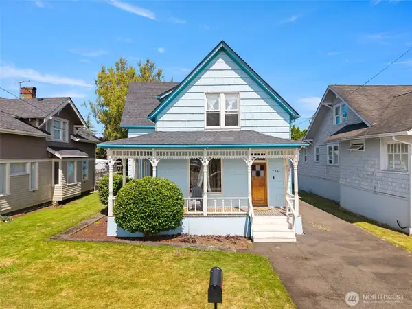 706 6th Street, Hoquiam, WA 98550