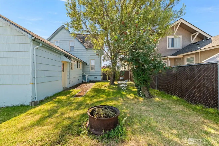 706 6th Street, Hoquiam, WA 98550 - #3
