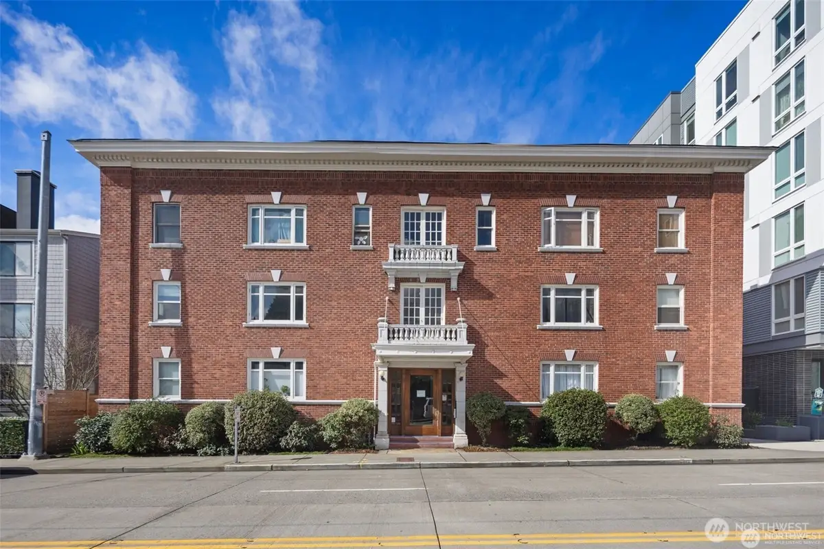 4725 15th Avenue Ne #16, Seattle, WA 98105 - #1