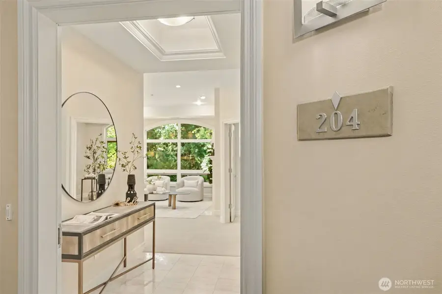 10398 NE 17 Street #204, Bellevue, WA 98004 - #2