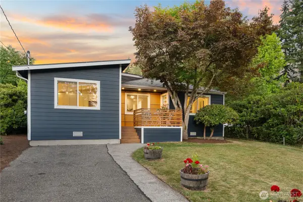 12032 38th Avenue Ne, Seattle, WA 98125