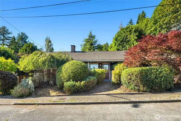5414 SW Beach Drive Terrace, Seattle, WA 98116