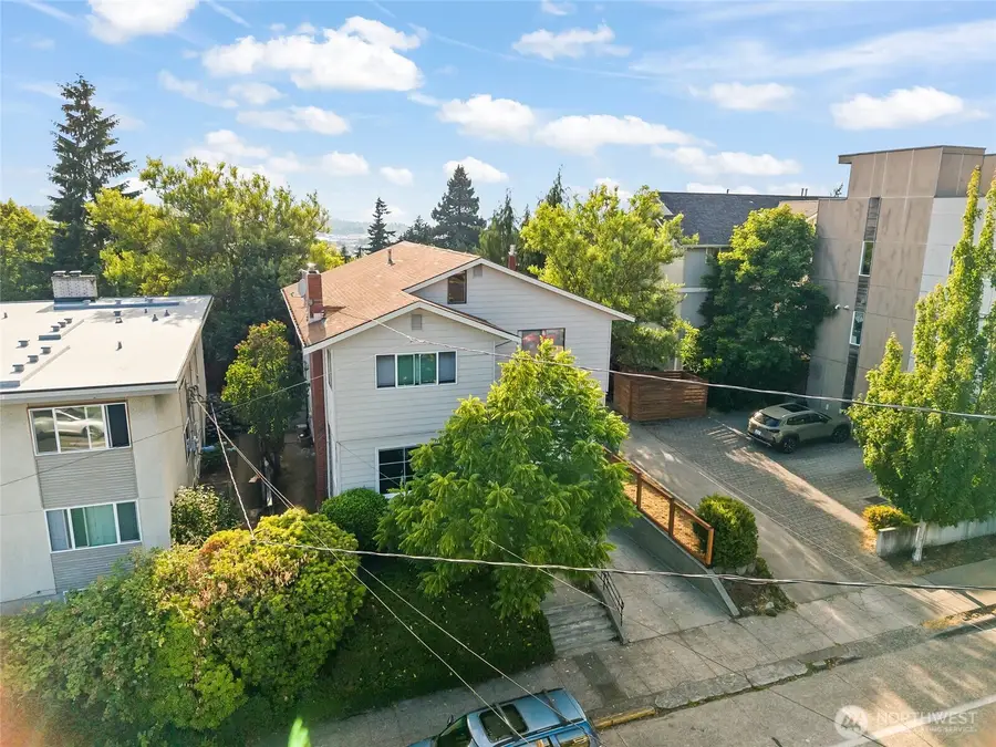 4707 Phinney Avenue N, Seattle, WA 98103 - #3