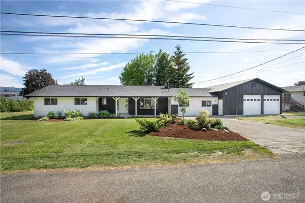 319 Vancouver Street, Sumas, WA 98295